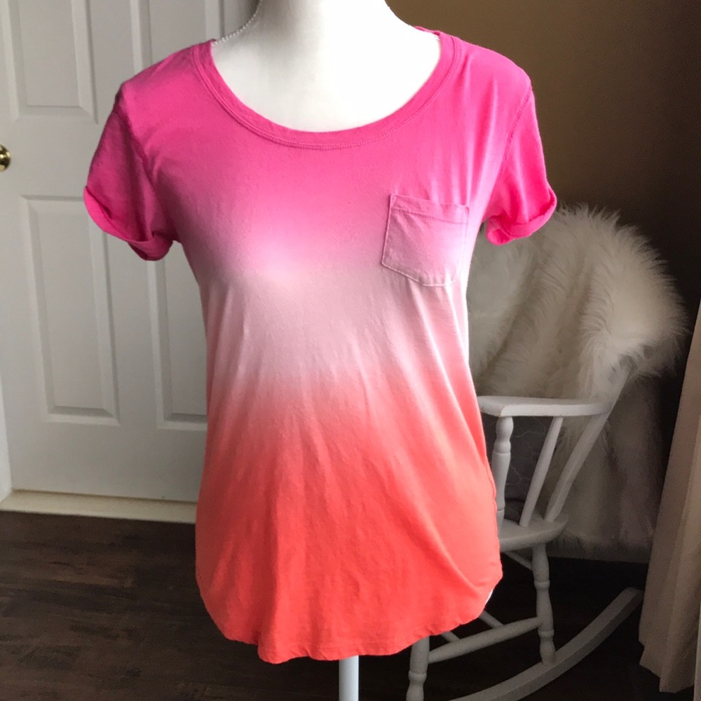 Nice color block a.n.a tee shirt with pocket